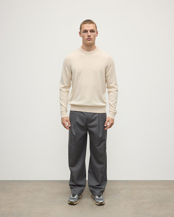 johnstons of elgin Classic Cashmere Cream Round Neck Jumper