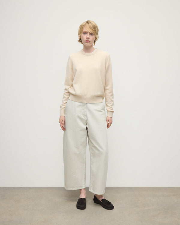 johnstons of elgin Classic Cashmere Cream Round Neck Jumper