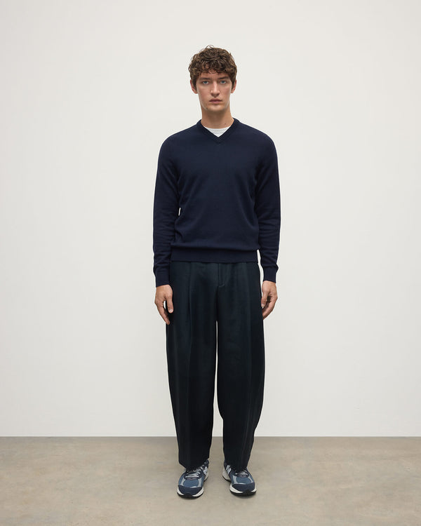 johnstons of elgin Classic Cashmere Dark Navy V Neck Jumper