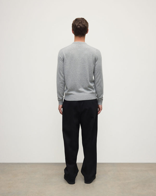 Johnstons Of Elgin Classic Cashmere Light Grey Round Neck Jumper