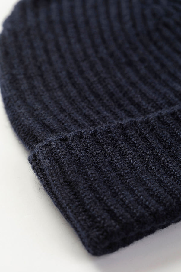 Johnstons Of Elgin Dark Navy Ribbed Cashmere Beanie