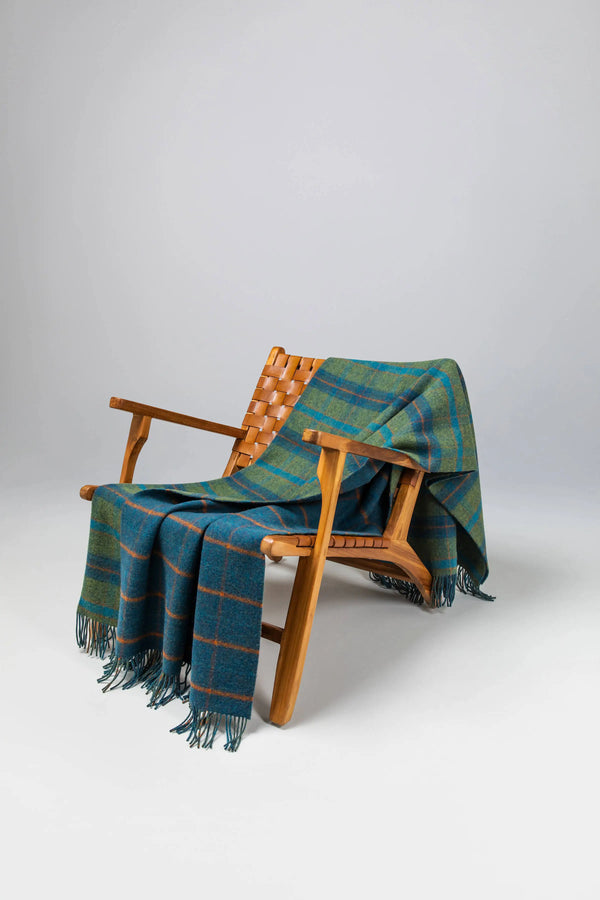 johnstons of elgin Double Face Lambswool Green Throw