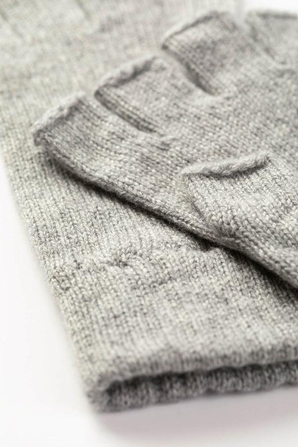Johnstons Of Elgin Fingerless Light Grey Cashmere Gloves