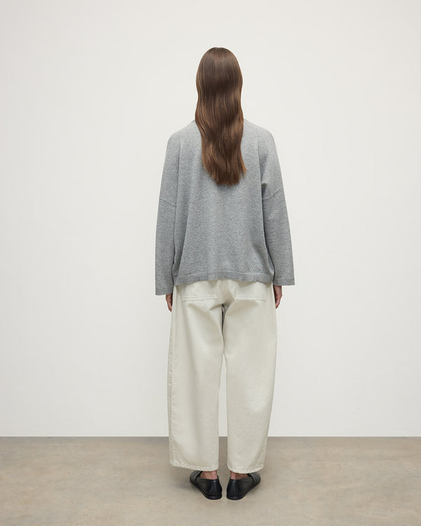Johnstons Of Elgin Gauzy Pocket Light Grey Cashmere Jumper