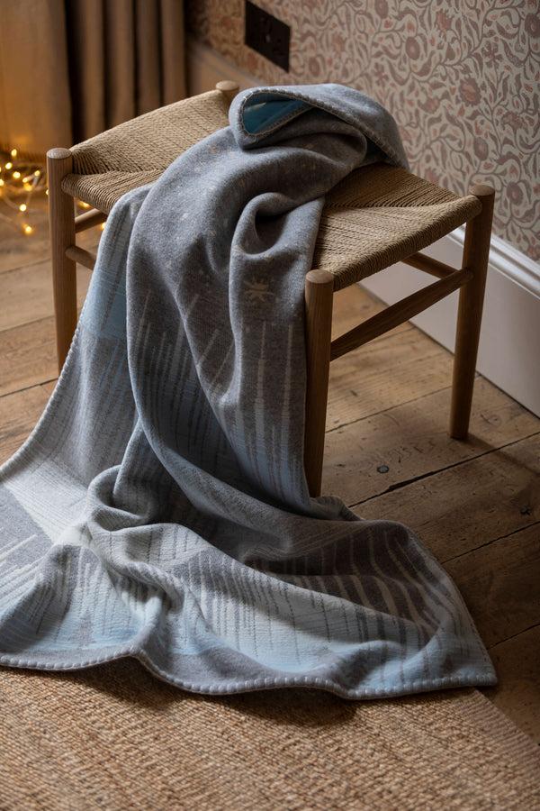 Johnstons Of Elgin 'Aurora' Children's Blanket