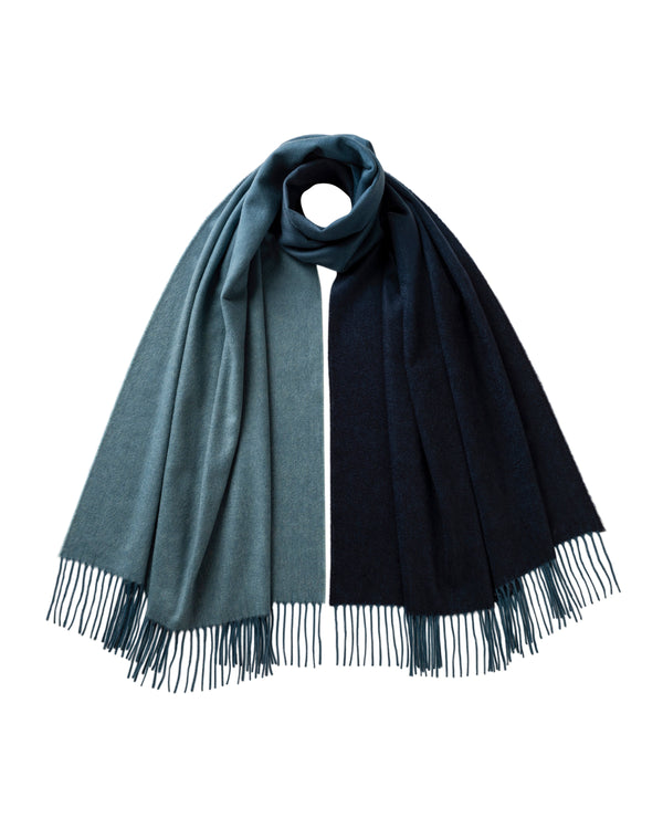 johnstons of elgin Blue Ombré Cashmere Stole