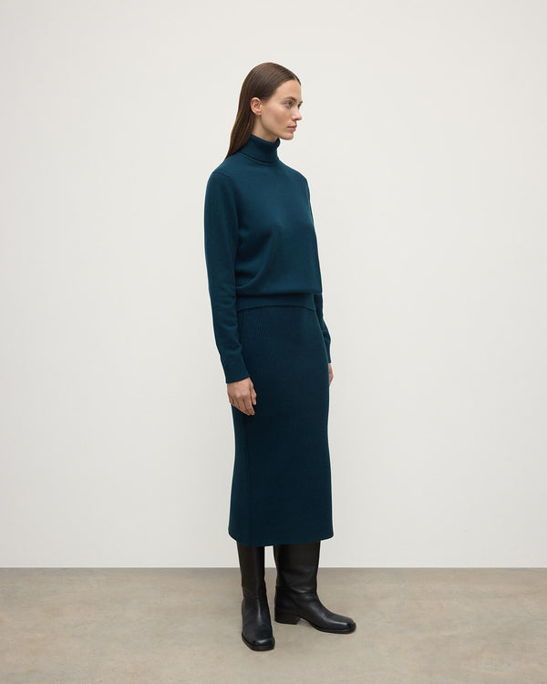 Johnstons Of Elgin Cashmere Dark Green Midi Skirt