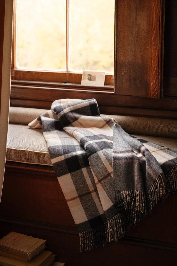Johnstons Of Elgin Double Face Lambswool Throw