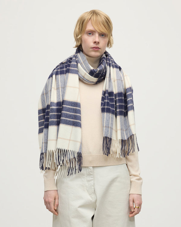 Johnstons Of Elgin Knockmore Tartan Cashmere Stole