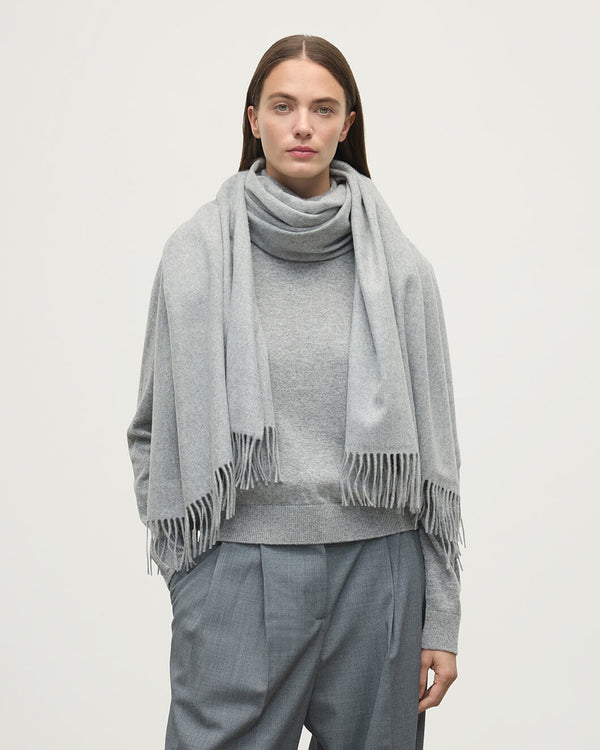 Johnstons Of Elgin Light Grey Cashmere Stole