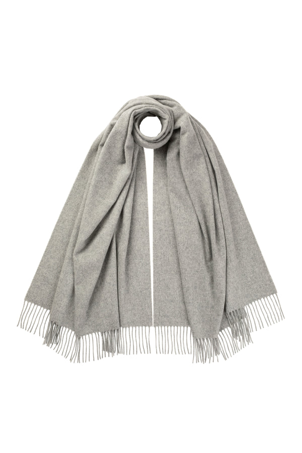 johnstons of elgin Light Grey Cashmere Stole