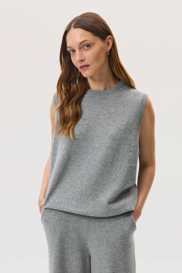Johnstons Of Elgin Light Grey Cashmere Tank