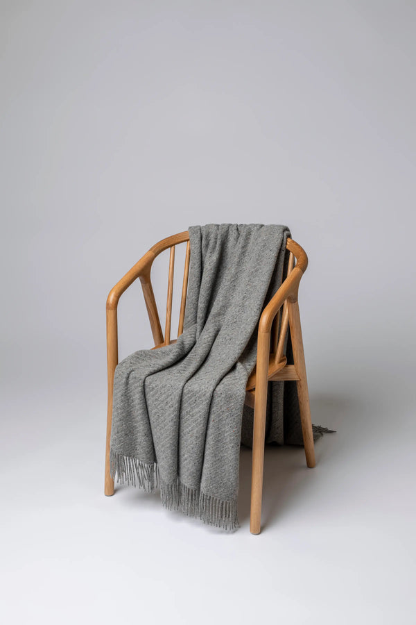 johnstons of elgin Lofty Twill Grey Cashmere Throw