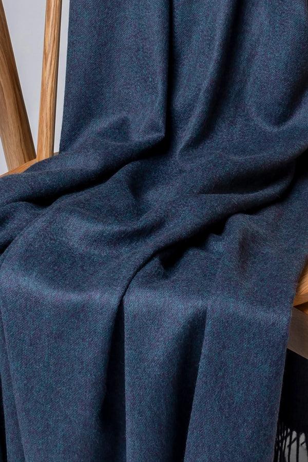 Johnstons Of Elgin Navy Cashmere Throw