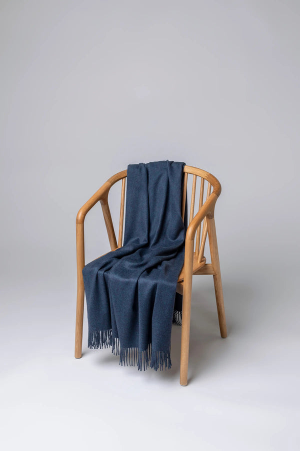 johnstons of elgin Navy Cashmere Throw