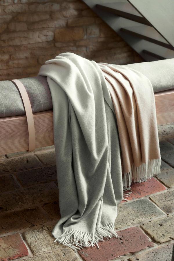 Johnstons Of Elgin Ombré Camel Cashmere Throw