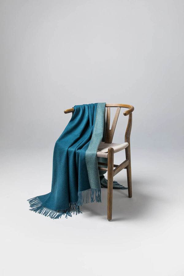 johnstons of elgin Reversible Cashmere Teal Throw