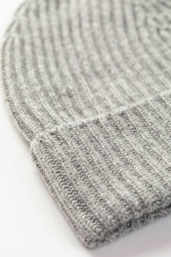 Johnstons Of Elgin Ribbed Grey Cashmere Beanie