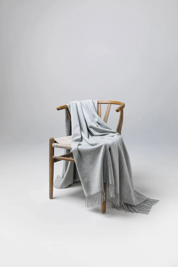 johnstons of elgin Silver Cashmere Throw