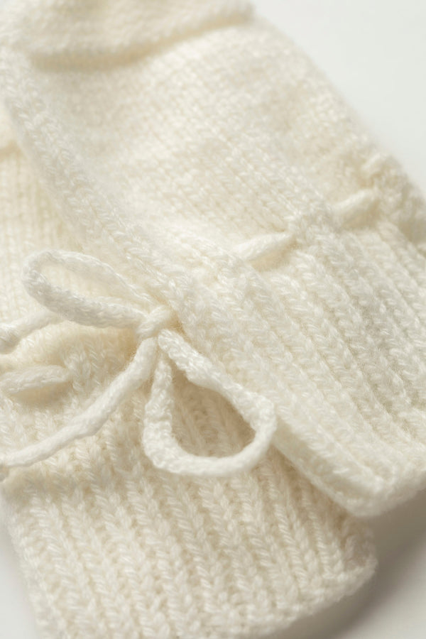 Johnstons Of Elgin White Cashmere Baby Mittens