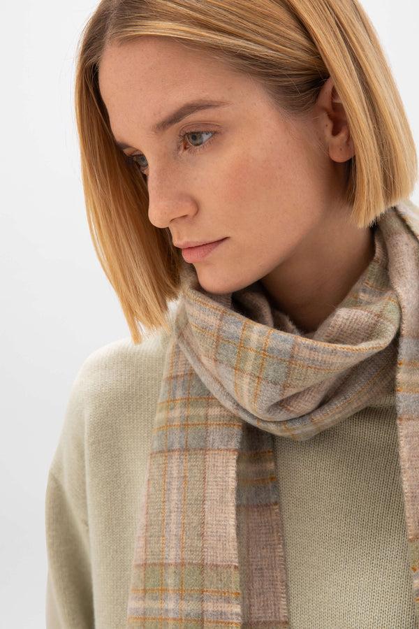 Johnstons Of Elgin Wide Cashmere Tweed Scarf