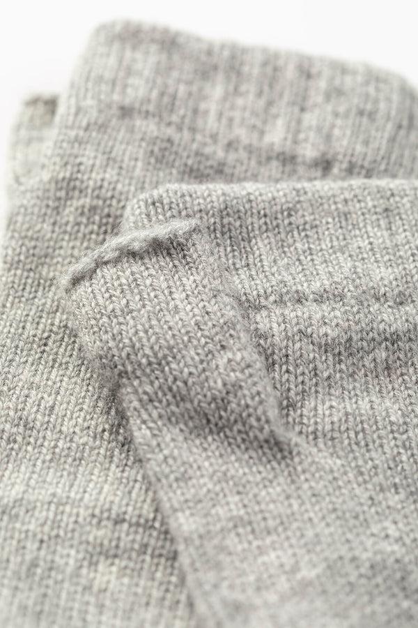 Johnstons Of Elgin Light Grey Cashmere Wrist Warmers