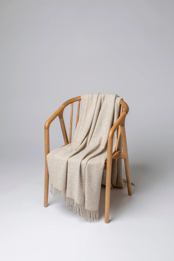 johnstons of elgin Lofty Twill White Cashmere Throw