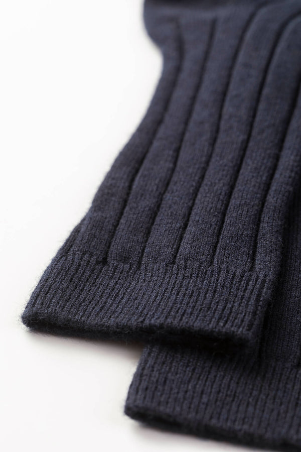 Johnstons Of Elgin Men's Cashmere Ribbed Dark Navy Socks