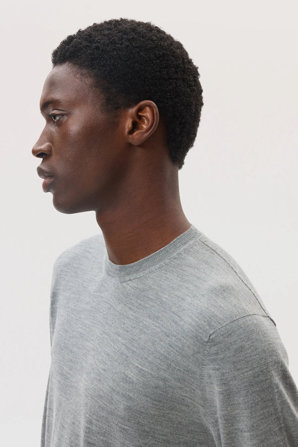 Johnstons Of Elgin Merino Round Neck Light Grey Jumper