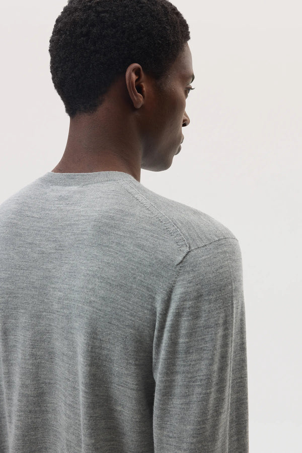 Johnstons Of Elgin Merino Round Neck Light Grey Jumper