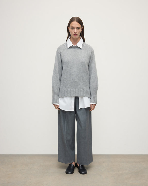 johnstons of elgin Relaxed Light Grey Cashmere Jumper