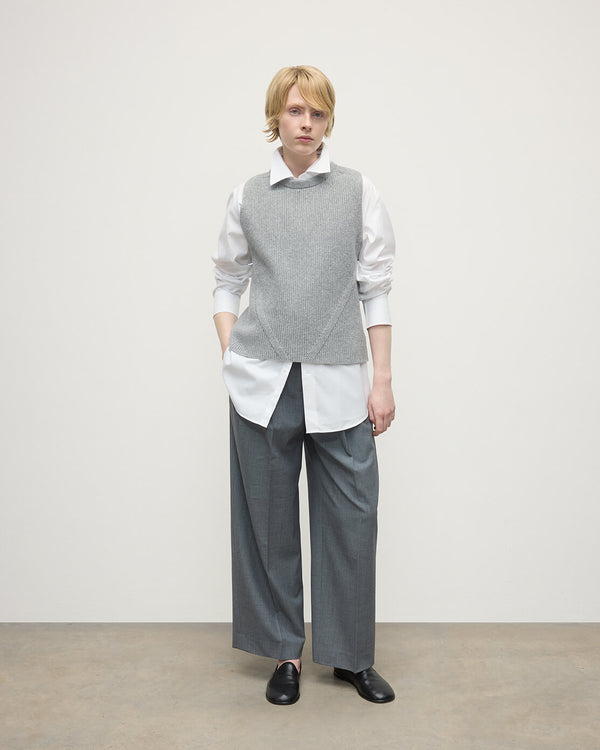 johnstons of elgin Sleeveless Light Grey Cashmere Tank Top