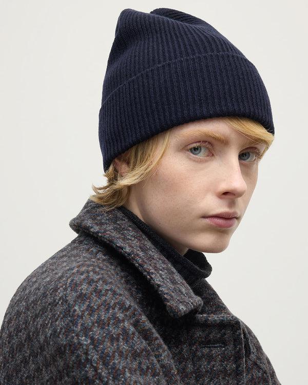 Johnstons Of Elgin Slouchy Dark Navy Cashmere Beanie