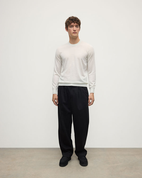 johnstons of elgin Superfine Cashmere White Round Neck Jumper