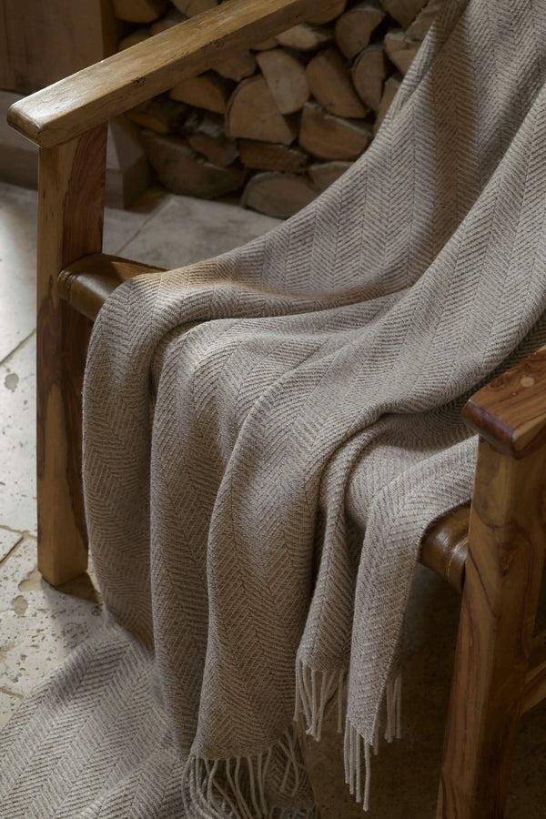 Johnstons Of Elgin Texture Herringbone Natural Merino Throw