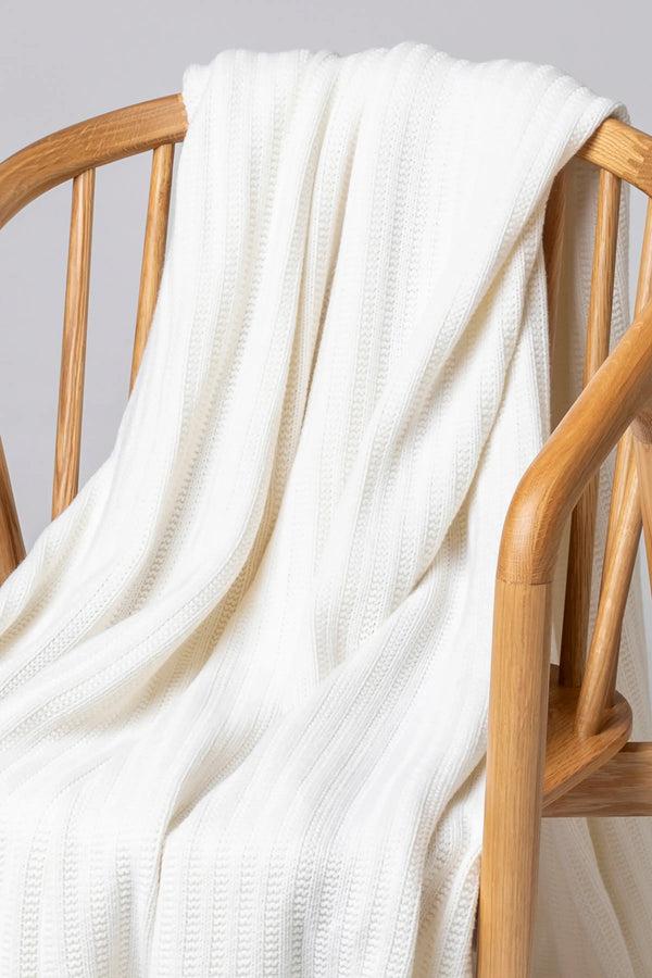 Johnstons Of Elgin Texture Knitted Cashmere White Throw