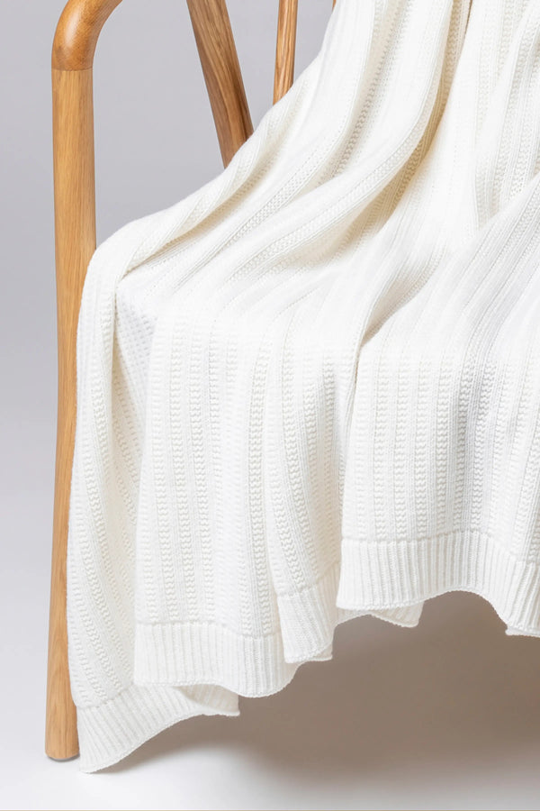 Johnstons Of Elgin Texture Knitted Cashmere White Throw