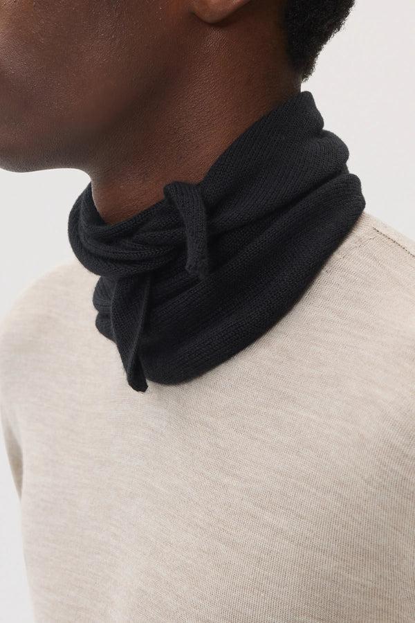 Johnstons Of Elgin Triangle Cashmere Silk Black Neck Tie