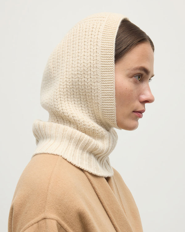 Johnstons Of Elgin Waffle Stitch Cream Cashmere Hood