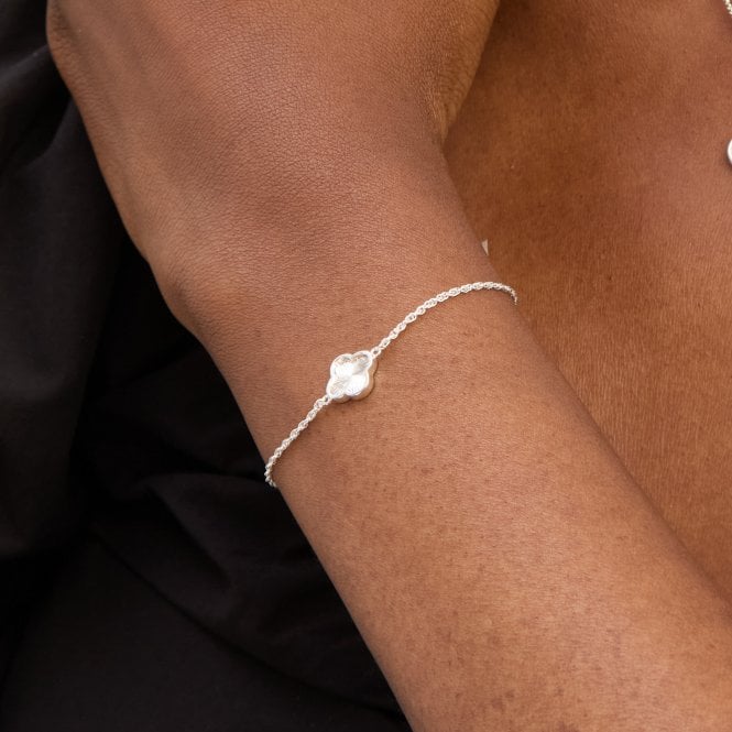 Jon Richard Simply Silver Sterling Silver 925 Polished Diamond Cut Clover Bracelet