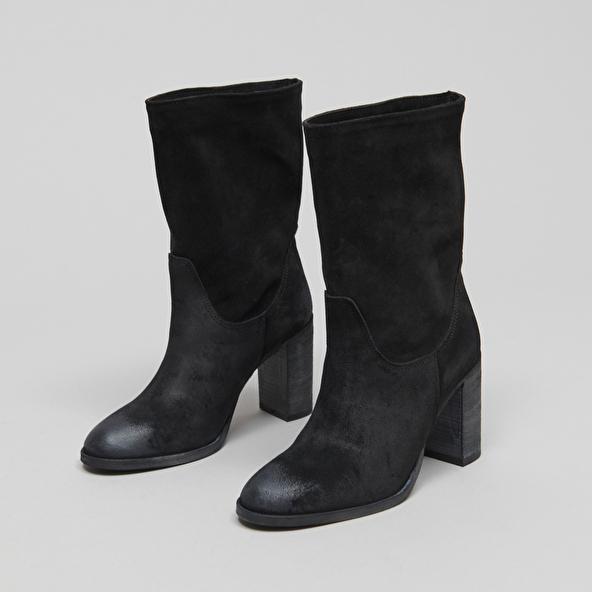 Jonak Ankle Boots With Heels And Oval Toes In Black Suede FRANCINE