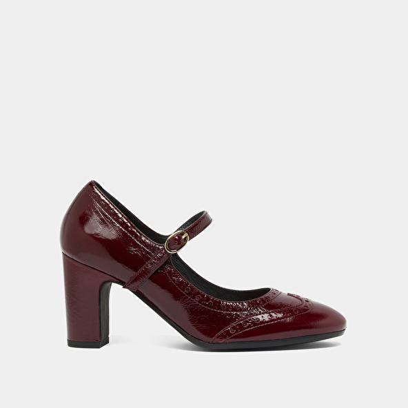 Jonak Babies à Talons Et Détails Perforés In Burgundy Shiny Leather DIRIOS