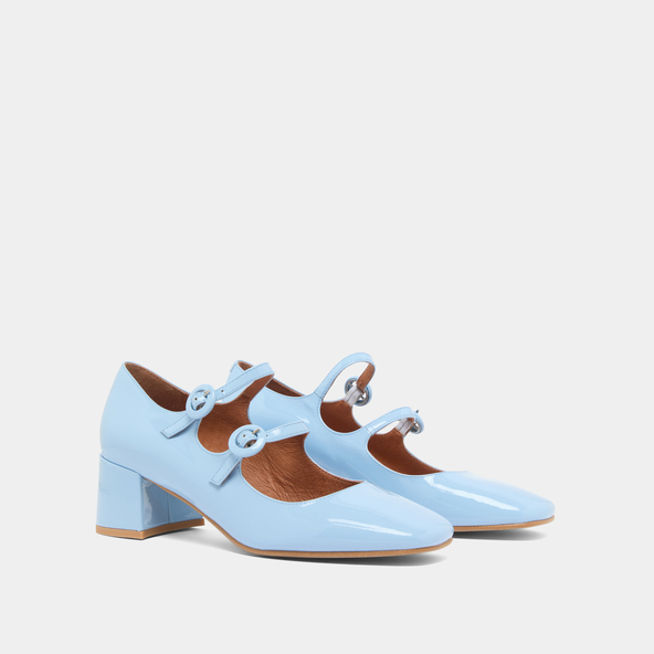 Jonak Babies With Double Straps And Rounded Toes In Light Blue Varnish DELOU