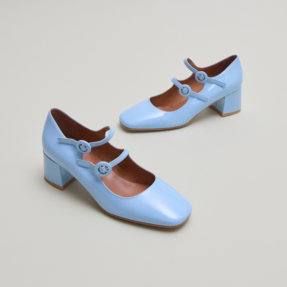 jonak Babies with double straps and rounded toes in light blue varnish DELOU