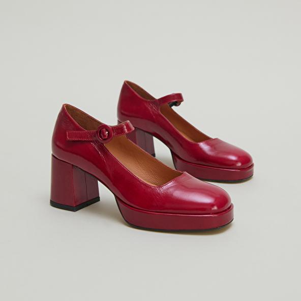 Jonak Babies With Heels And Unique Straps In Red Carmine Shiny Leather VUELO