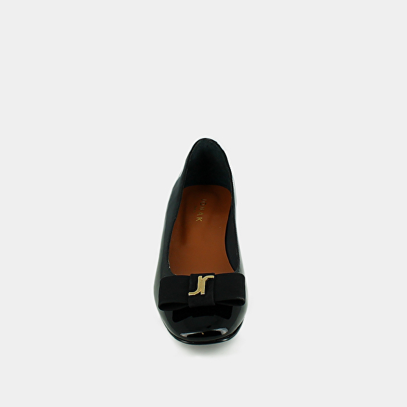 Jonak Ballerines Avec Noeud Et Monogramme In Black Patent DAMIA