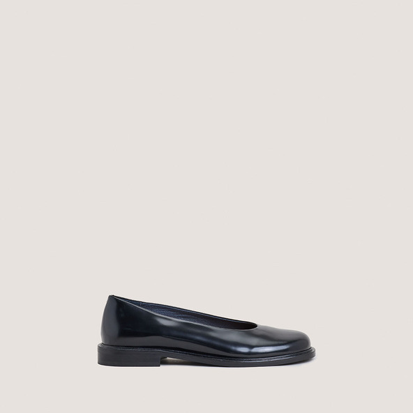 Jonak Ballet Flats With Low Heels And Round Toes In Black Glazed Leather DAURELIA
