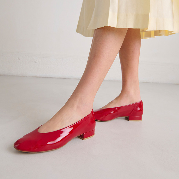 Jonak Ballet Flats With Small Heels In Red Pleated Varnish LEA