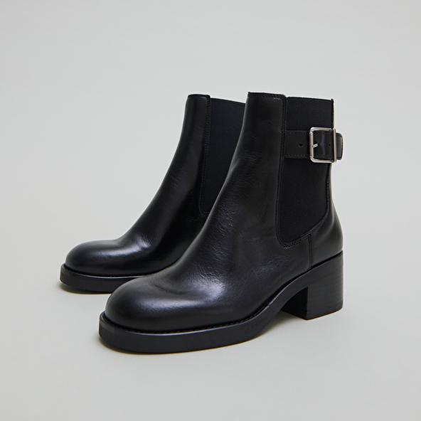 Jonak Boots à élastiques Et Boucles Ajustables In Black Leather BOULOU