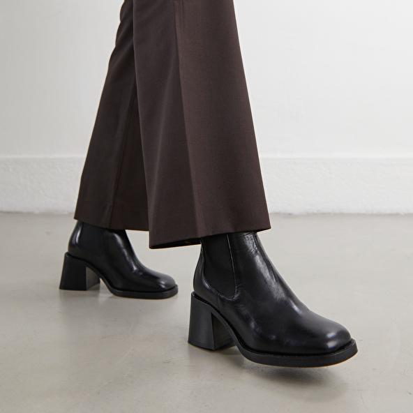 Jonak Boots à élastiques Et Talons épais In Black Leather DUCK